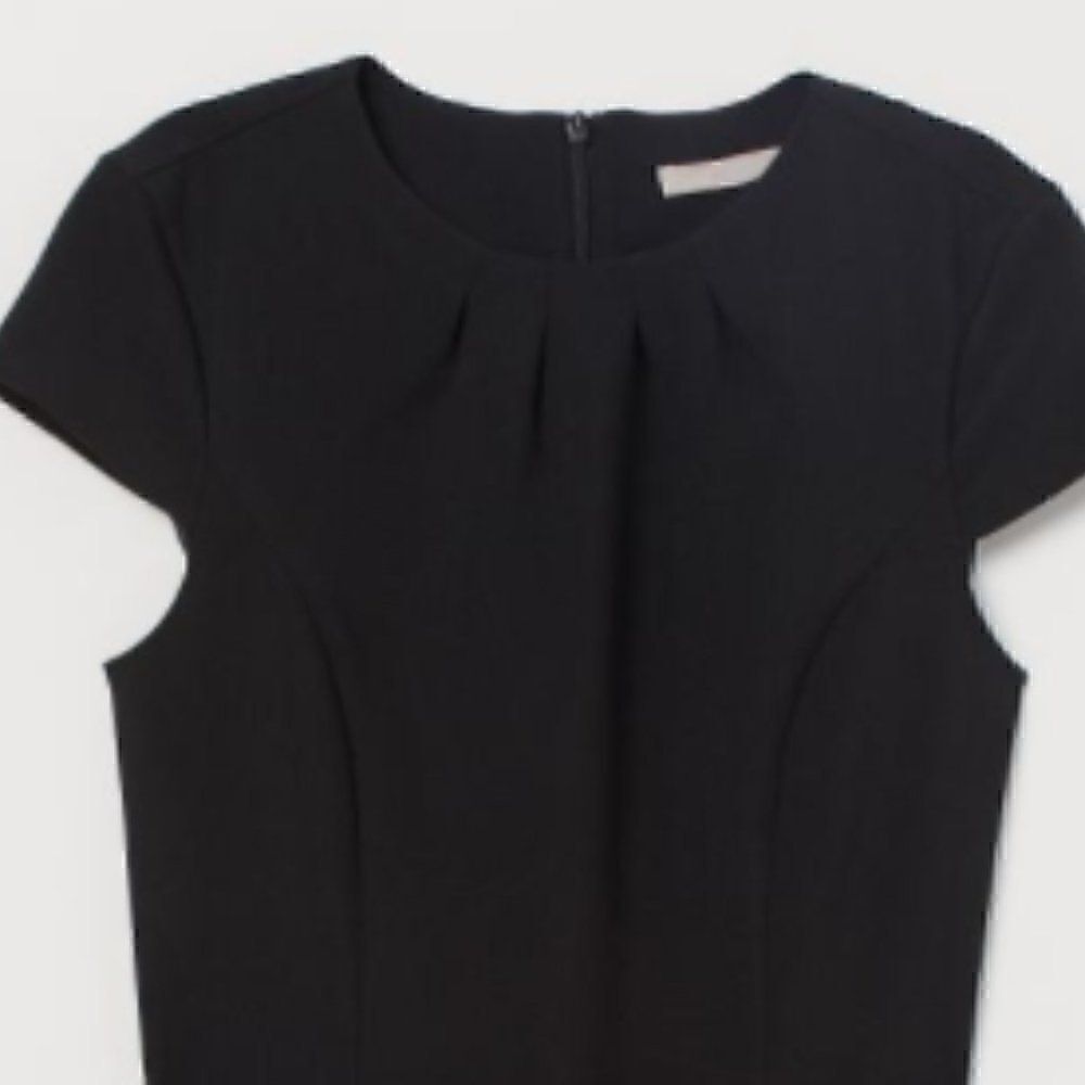 H&M Black Fitted Top With Cap Sleeves